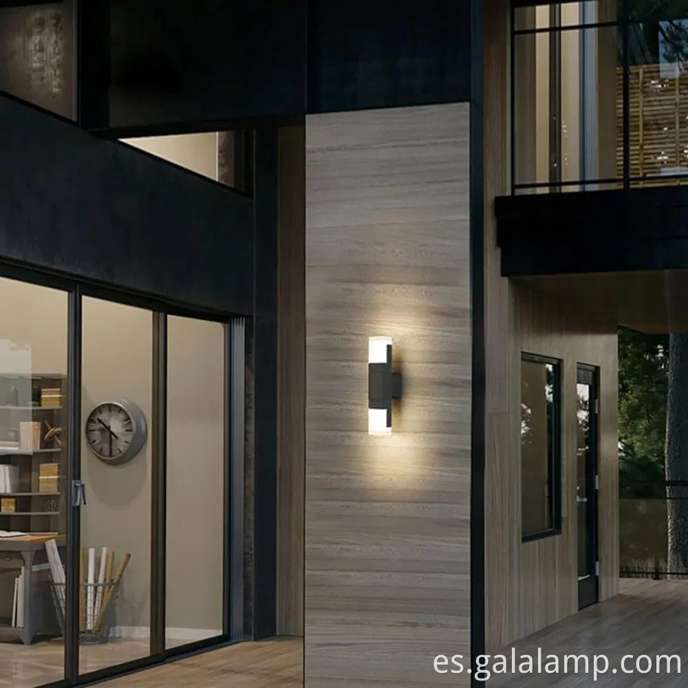 Elegante apliques de pared al aire libre con diseño impermeable para la lámpara de uso durante todo el año